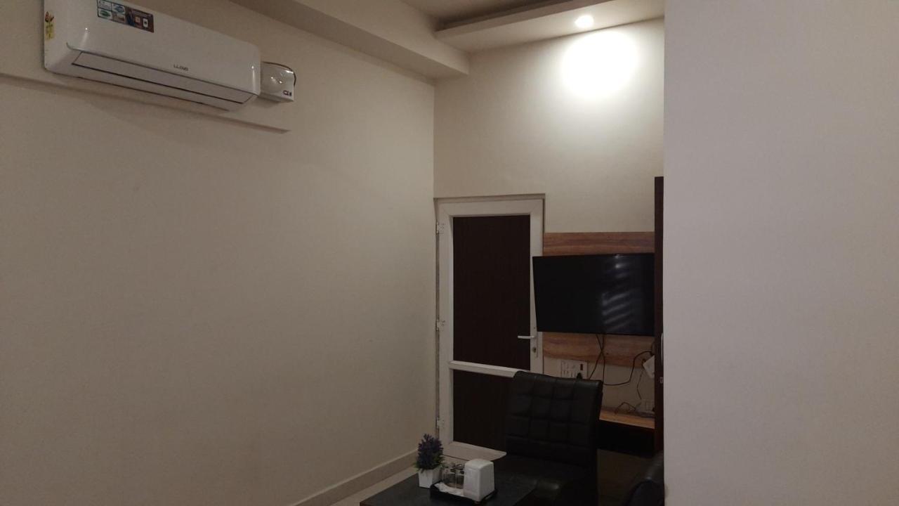 Hotel Ventures Inn أمريتسار الغرفة الصورة