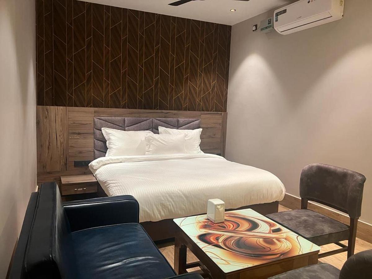 Hotel Ventures Inn أمريتسار المظهر الخارجي الصورة